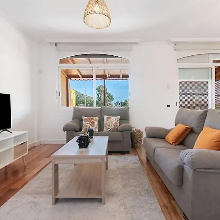 Vencejos, Amplia Casa Con Terraza Y Vistas, Ideal Familias, Amigos O Grupos