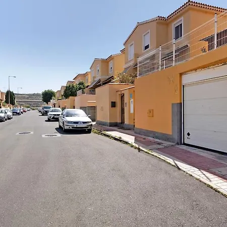 Vencejos, Amplia Casa Con Terraza Y Vistas, Ideal Familias, Amigos O Grupos *